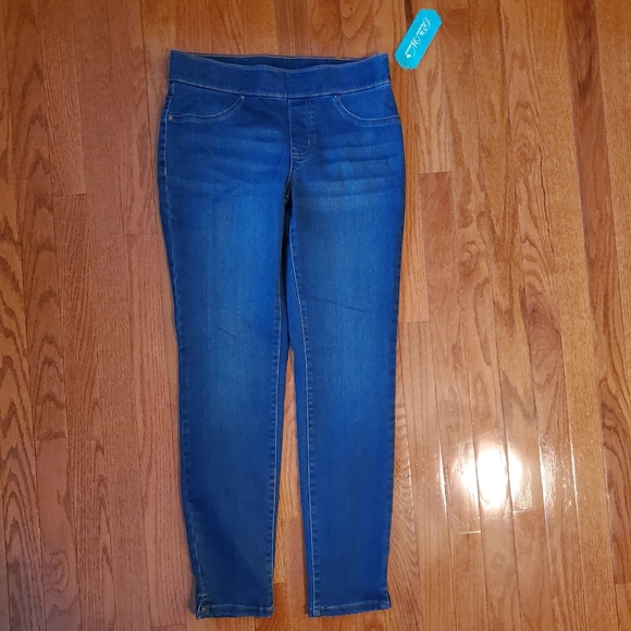 The pioneer women pull on jeggings. New with tags. Small - Picture 1 of 6